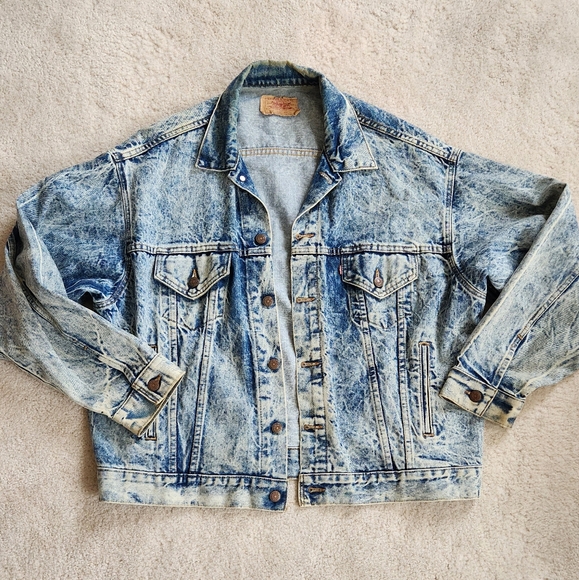 Levi's Other - LEVIS 80s acid stone washed denim trucker jacket red tab made in USA XL